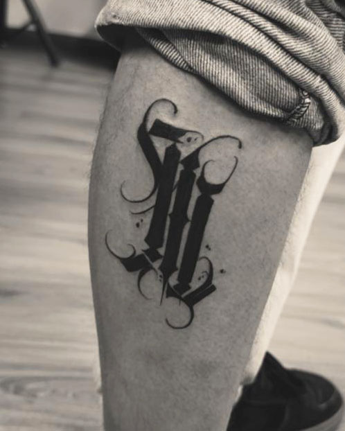 Tatuaje lettering por Cintia Tattoo