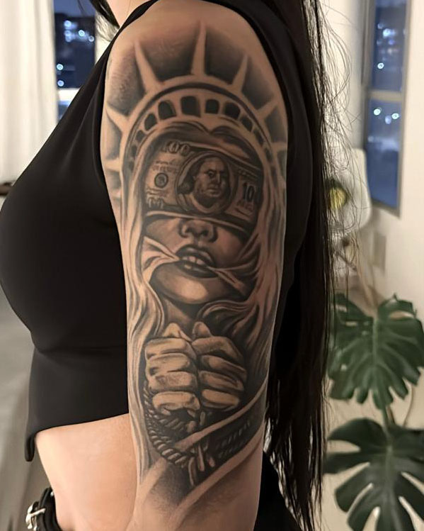 Tatuaje sombras / black & grey por Cintia Tattoo